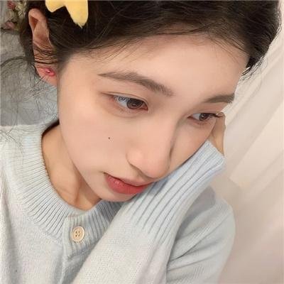 黑夜里的眼睛